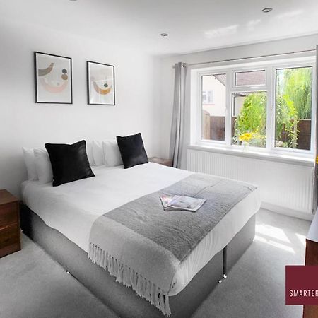 Sunninghill Village - 2 Bed - Parking And Garden Ascot  Exterior foto